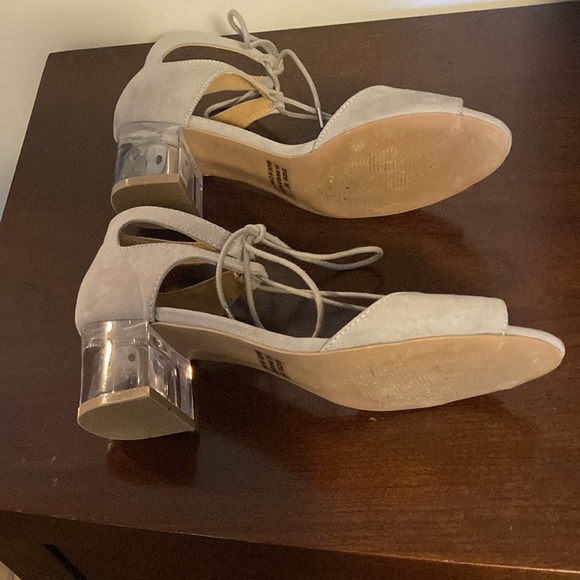 Beautiful grey suede dress shoes size 8 1/2 worn once - Picture 5 of 5